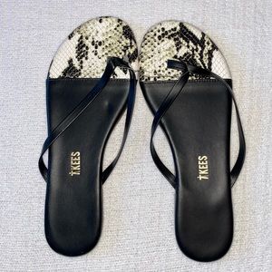 NWOT TKEES Snakeskin Sandals